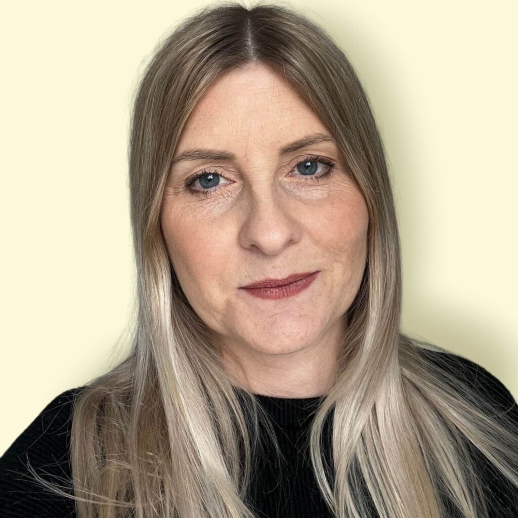 Marie, CAP AEPE de la micro-crèche Des Lucioles à Thennes